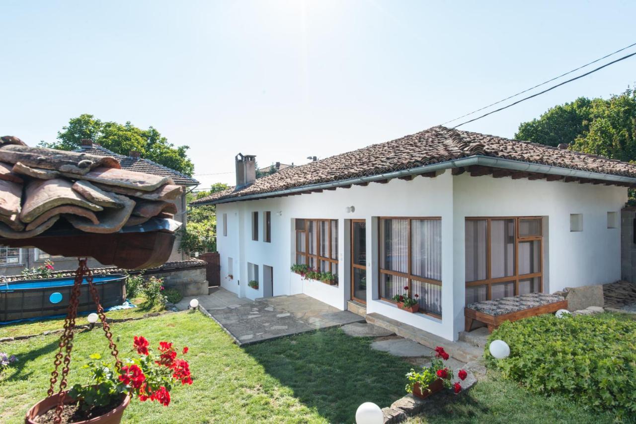 Къща За Гости Роден Край Elena Exterior photo